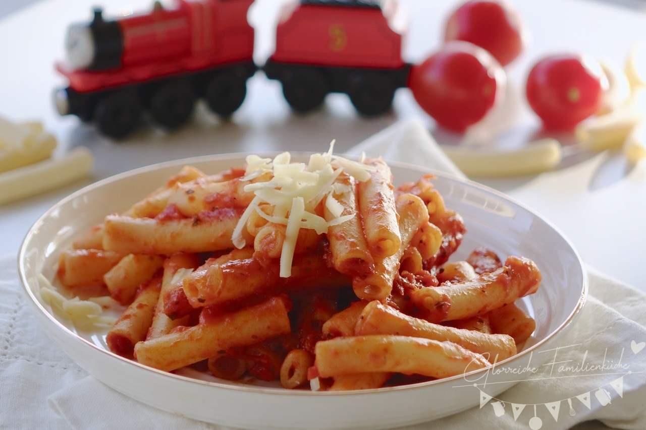 Nudeln mit Tomatensauce Rezept Glorreiche Familienkueche