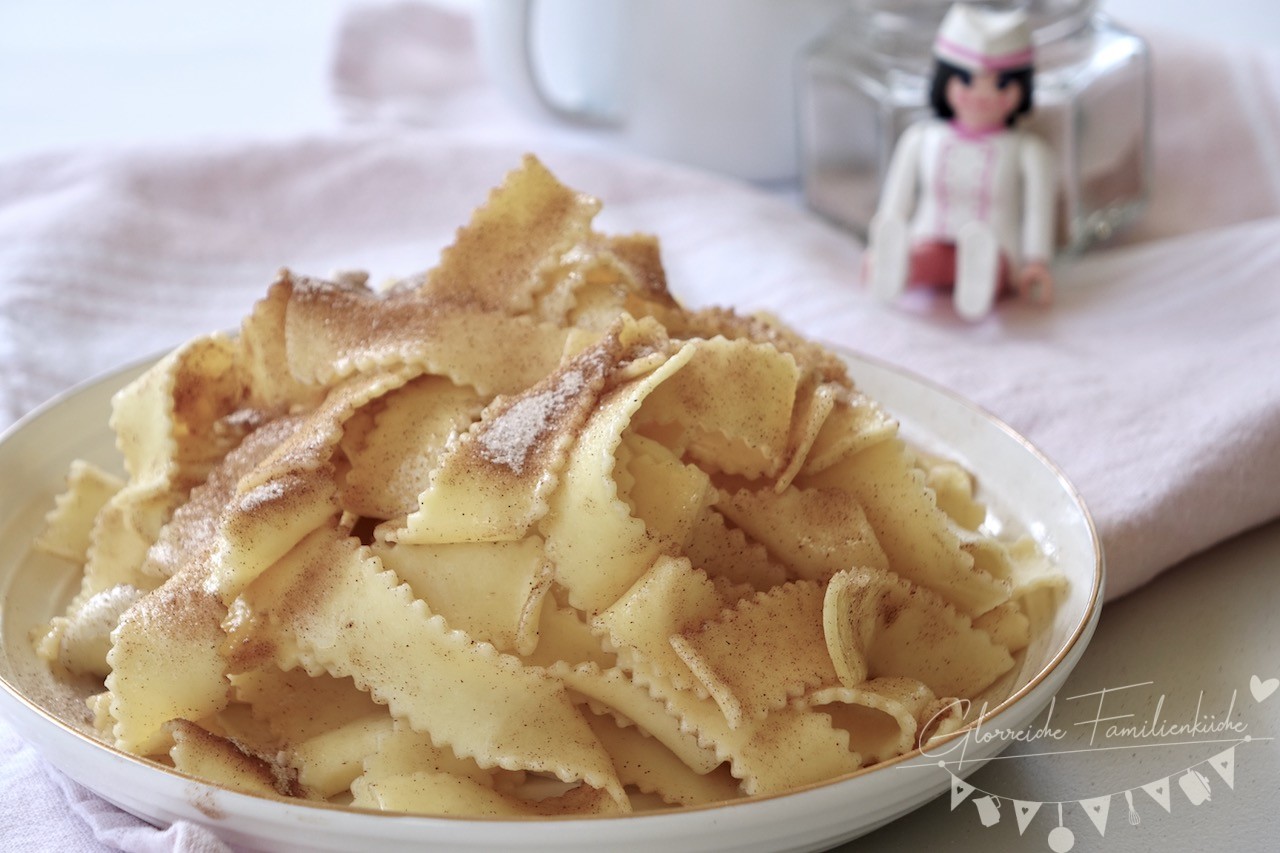 Nudeln mit Zimt und Zucker - Glorreiche Familienküche