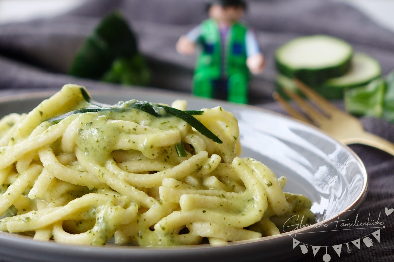 Zucchinisauce mit Spätzle Glorreiche Familienküche